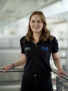 Groß (LLS02167 - Ellie Hopp)